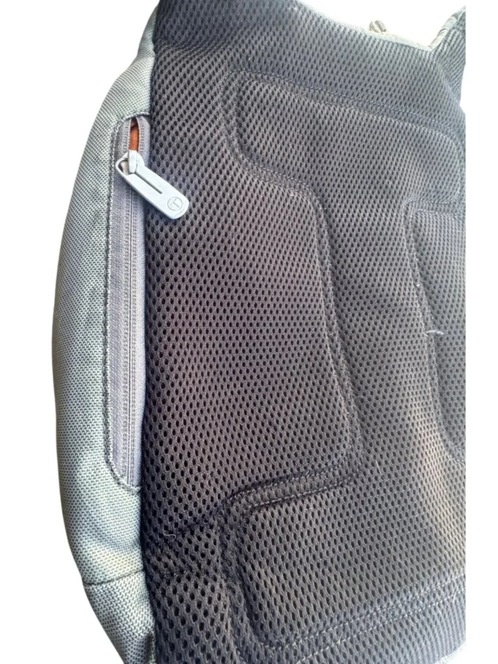 Tumi T-Tech 57415IR Backpack In Gray & Brown With Adjustable Straps Multiple Poc